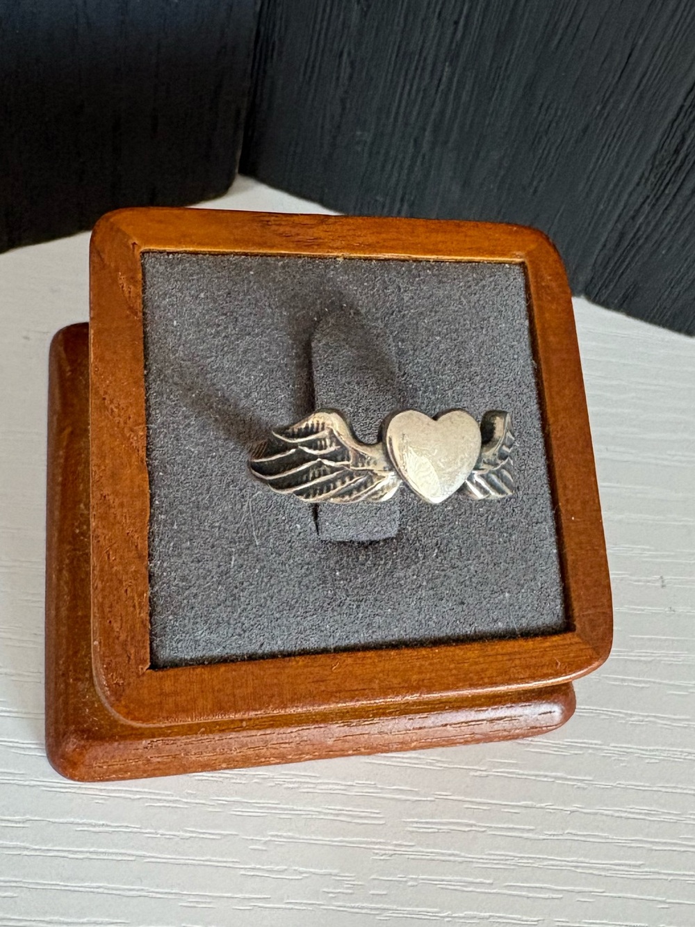 james avery let love soar ring size 9.25 sterling silver normal patina & wear